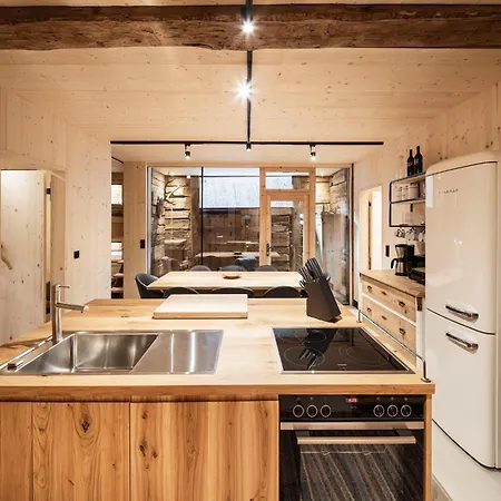 Charming Chalet-style Feeder House Domek alpejski