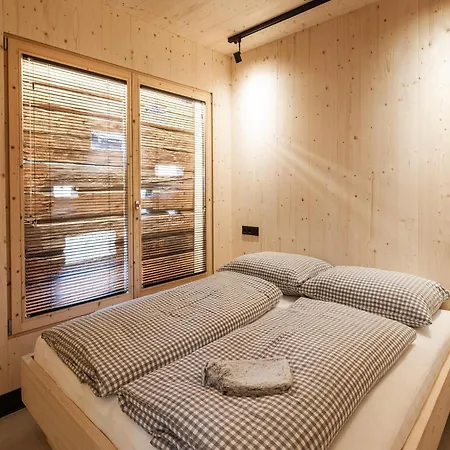Charming Chalet-style Feeder House *